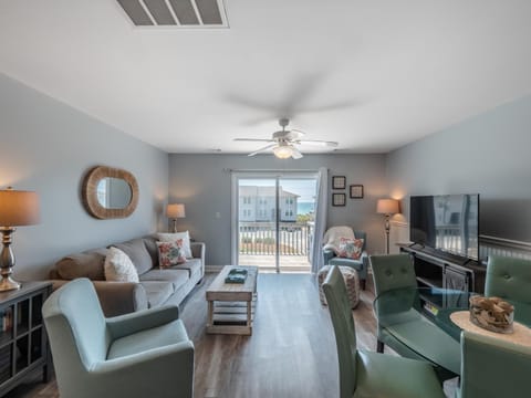 Loggerhead Lookout Apartment in Surf City