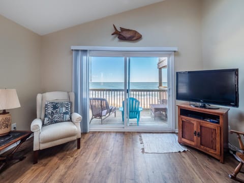 Pelican Nest Apartment in North Topsail Beach