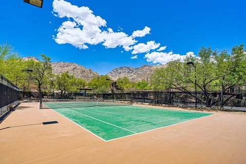 Ventana Canyon CONDO 2BR Condo w Pool & Tennis c Apartment in Catalina Foothills