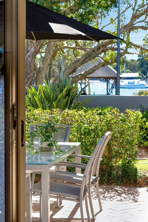 Unit 1 'Como Noosa' 169 Gympie Terrace Noosaville Apartment in Noosaville