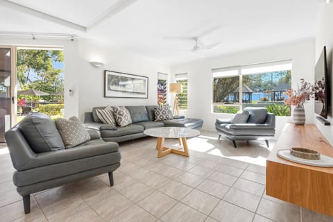 Unit 1 'Como Noosa' 169 Gympie Terrace Noosaville Apartment in Noosaville