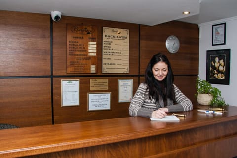 Staff, Day, Lobby or reception, On site