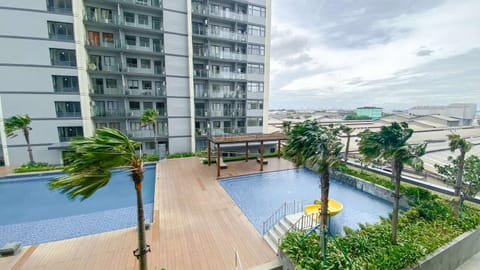 Property building, Pool view