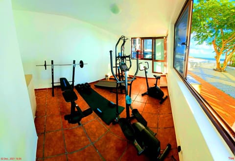 Fitness centre/facilities, Sea view