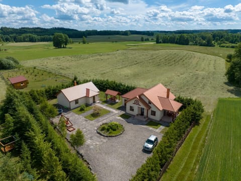 Property building, Neighbourhood, Natural landscape, Bird's eye view, Parking