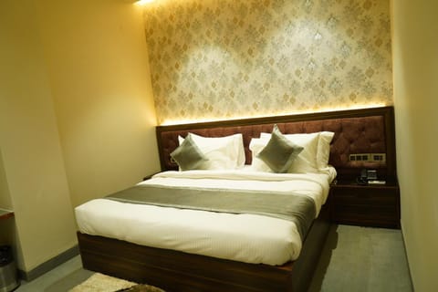 Hotel Stay Well Zirakpur Hotel in Punjab, India