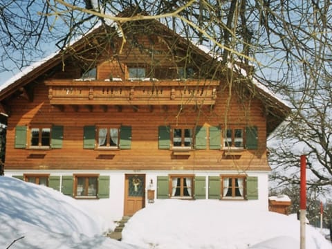 Facade/entrance, Winter