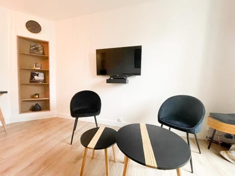 Suite Créteil Village - Confort et Central Apartment in Saint-Maur-des-Fossés