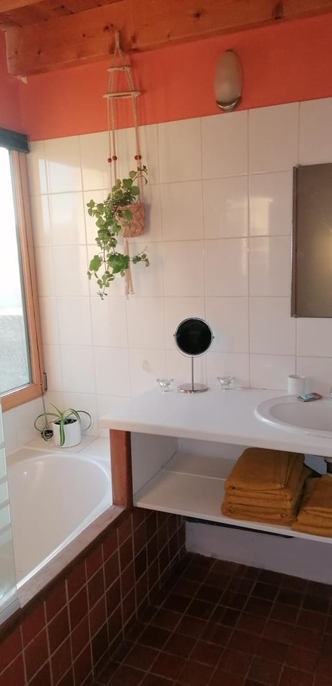 Bathroom, Bath