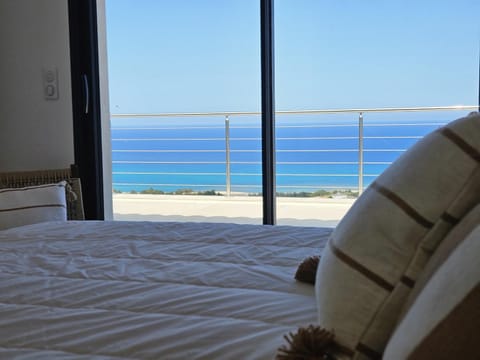 Bed, View (from property/room), Photo of the whole room, Bedroom, Sea view