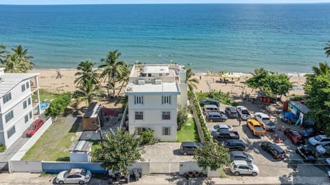 Sandy Beach Villa - Spectacular setting on the beach (full service generator) House in Rincón