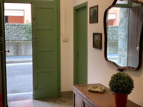 Casa Albatros Apartment in Mandello del Lario