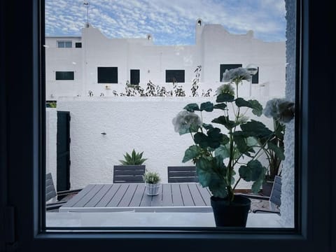 Patio, Balcony/Terrace