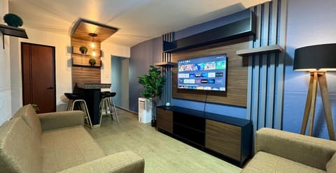 Communal lounge/ TV room, TV and multimedia, Living room, Seating area, Dining area