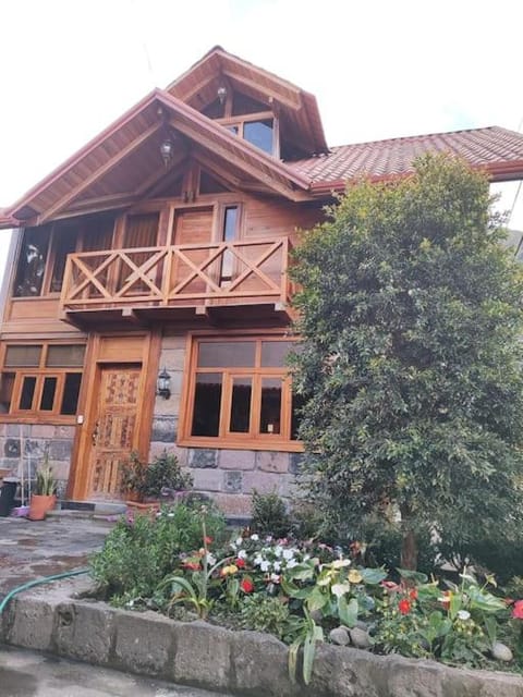 Caoba Lodge Apartment in Tungurahua, Ecuador