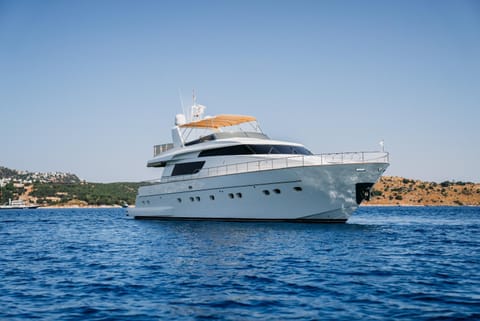 SANLORENZO SL Deluxe Motoryacht Barco atracado in Yalıkavak