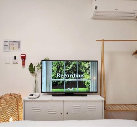 Bed, TV and multimedia, Bedroom, Text overlay, heating, wardrobe, air conditioner