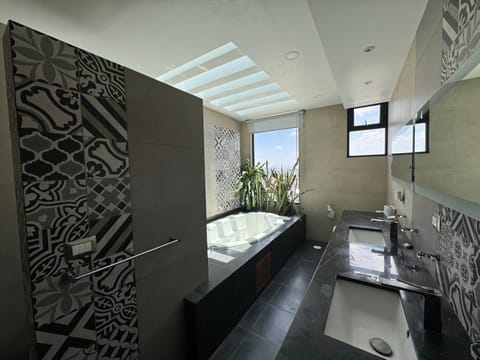 Bathroom, Bath