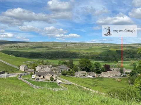 Anglers Cottage - Spacious Grade II Listed Cottage House in Craven District