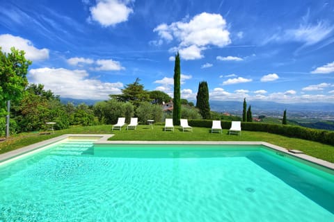 Garden, Garden view, Mountain view, Pool view, Swimming pool, sunbed