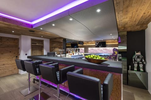 Lounge or bar