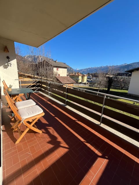 Patio, Day, Natural landscape, View (from property/room), Balcony/Terrace, Mountain view