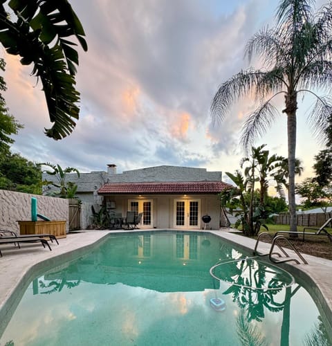 Swimming pool