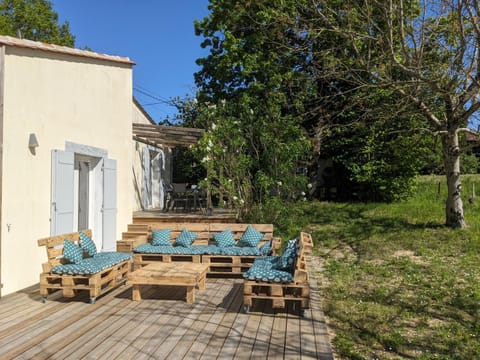 Patio, Garden view