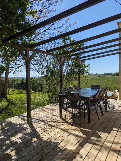 Patio, Natural landscape, Dining area