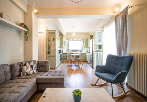 Living room, Decorative detail, Seating area, kitchen