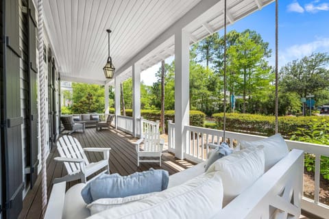 Sunny in Watercolor House in Seagrove Beach