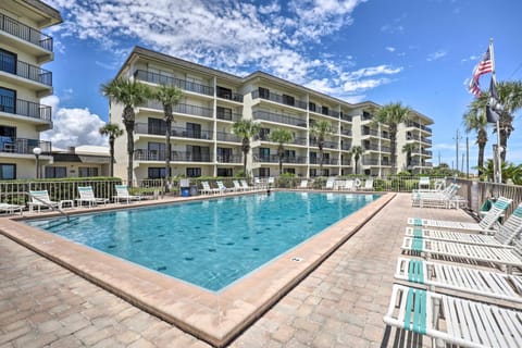 Ormond Beach Condo with Ocean Views and Community Pool Apartment in Ormond By The Sea