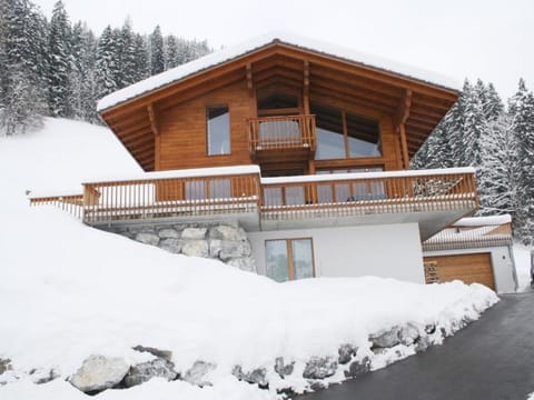 Apartment Nubes- Chalet by Interhome Apartment in Saanen