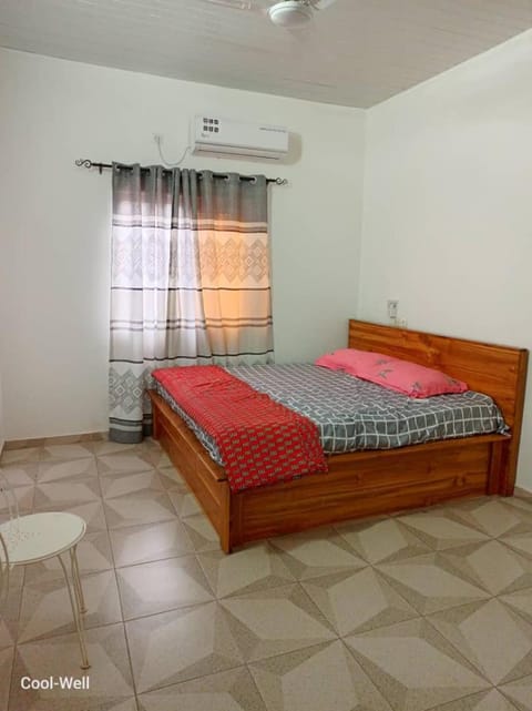 Spacieux appartement à l'étage avec bonne aération Apartment in Lomé