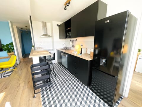 Le FRIENDLY, proche PARIS Apartment in Saint-Denis, France