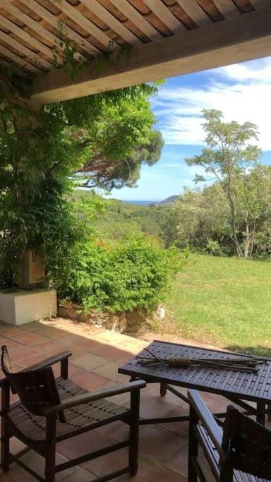 Grand Mas avec piscine sur Ramatuelle-Saint-Tropez Villa in Gassin