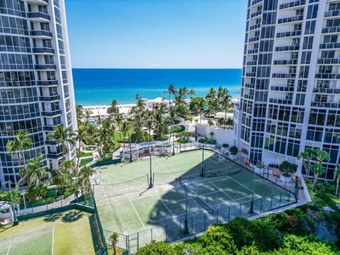 Large Resort Suite in Sunny Isles Beach Apartment in Sunny Isles Beach