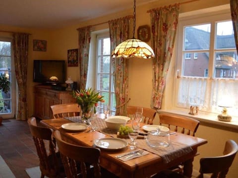 Other, Dining area