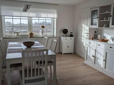 Other, Dining area