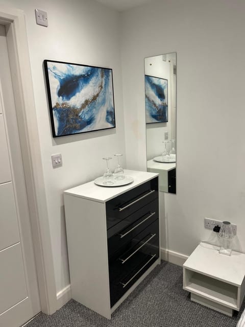 Fully ensuite room Vacation rental in Hull