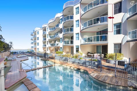 View (from property/room), Pool view, Swimming pool