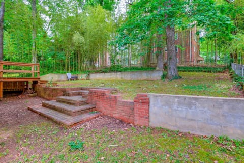 Takoma Park Apartment Trail Access, 8 Mi to DC! Apartamento in Takoma Park