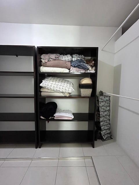 towels, wardrobe