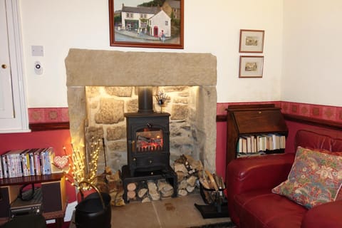 Library, Living room