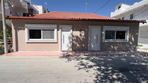 Property building, Day, Neighbourhood, Street view