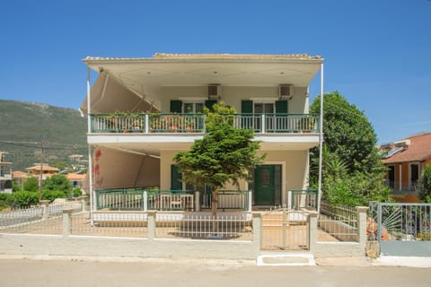 Property building, Balcony/Terrace