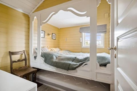 Flott og romslig hytte med særpreg i Lønsdal Apartment in Nordland, Norway