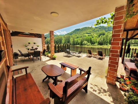 Natural landscape, Garden, View (from property/room), Balcony/Terrace, Seating area