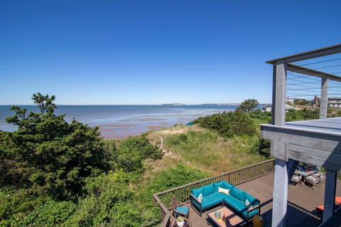 Unique waterfront home with stunning views Casa in Wellfleet