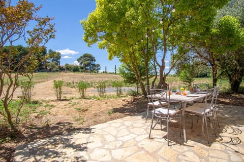 Gîte nature avec piscine privée House in Mèze